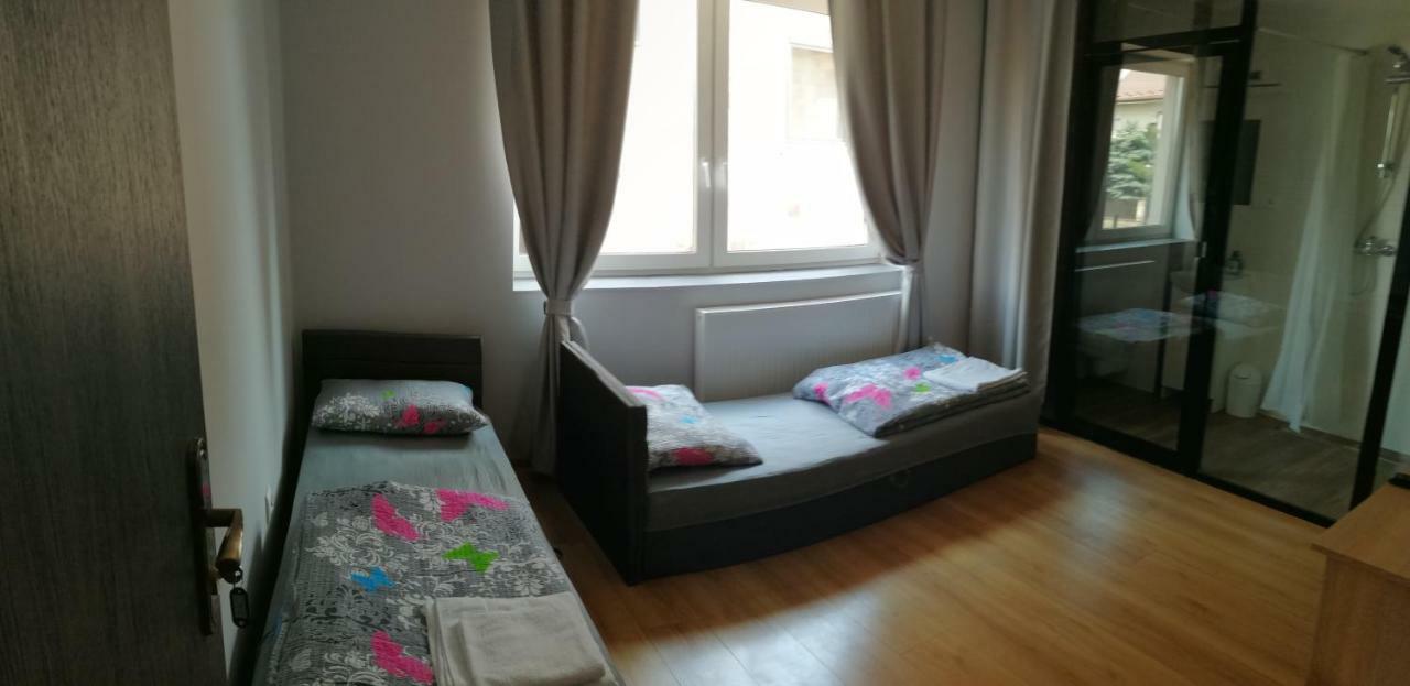 Large Double or Twin Room