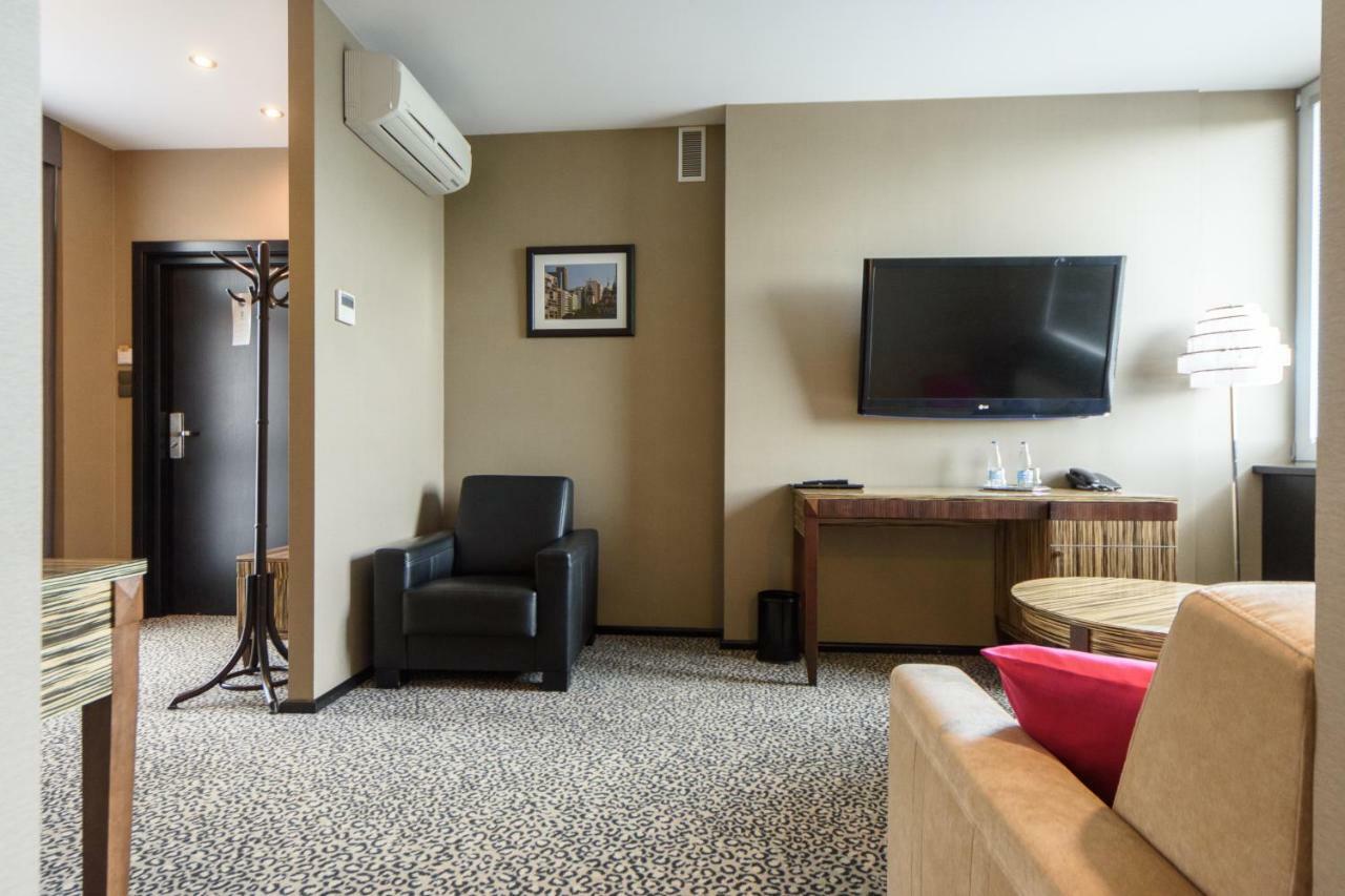 Deluxe Apartment