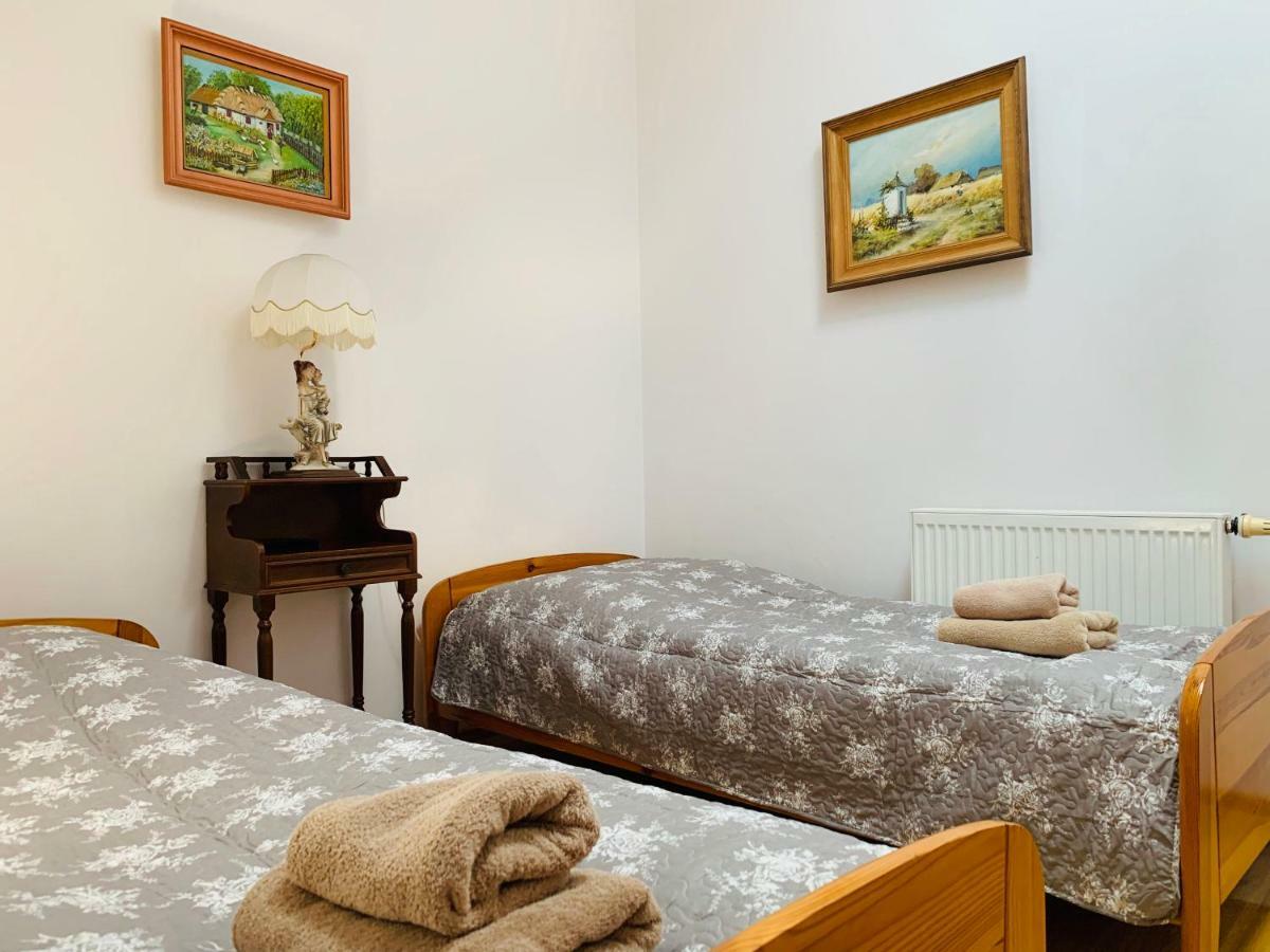 Double Room Private Bathroom