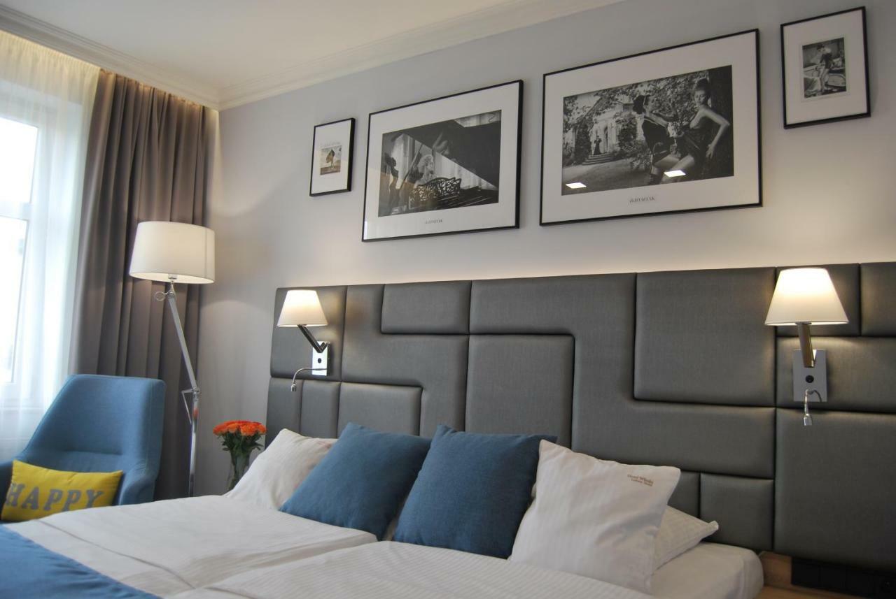 Deluxe Double Room King size bed
