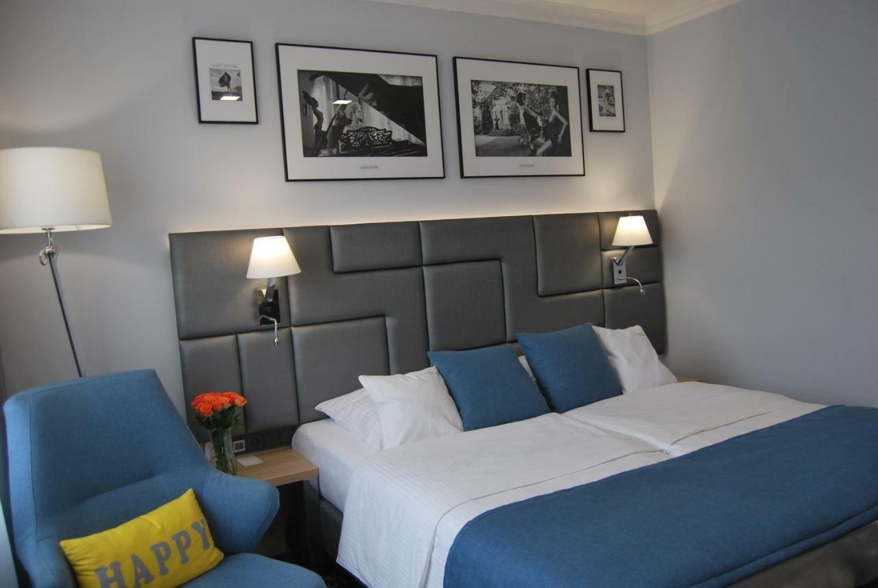 Deluxe Double Room King size bed