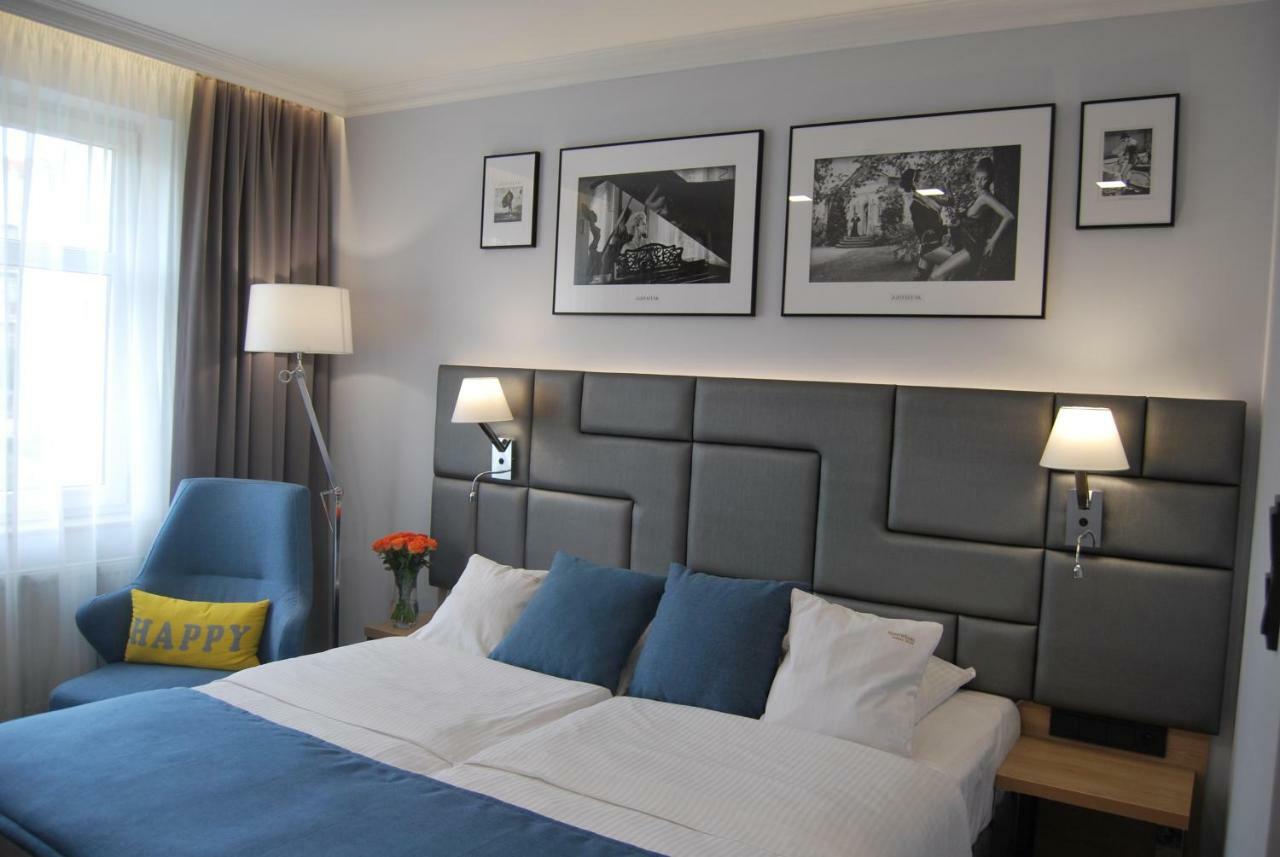 Deluxe Double Room King size bed