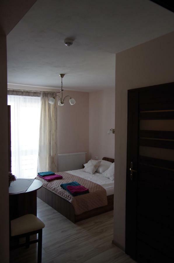 Double Room Private Bathroom