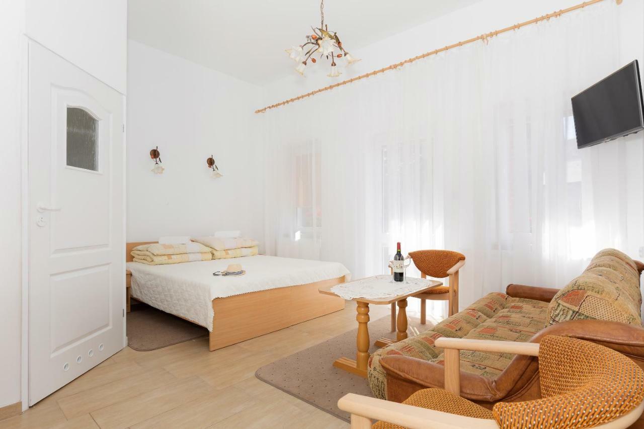 Triple Room Terrace