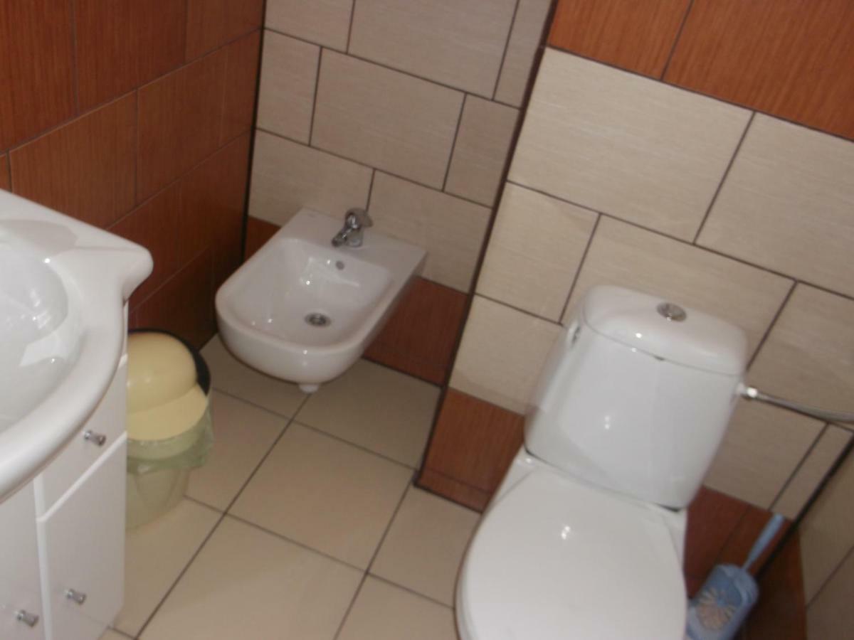 Twin Room Bathroom