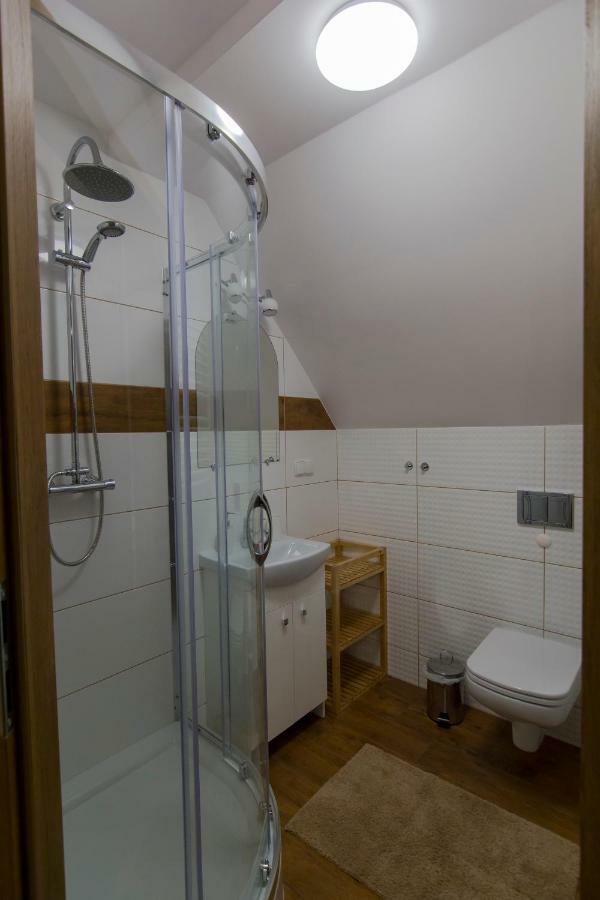 Family Room Private Bathroom
