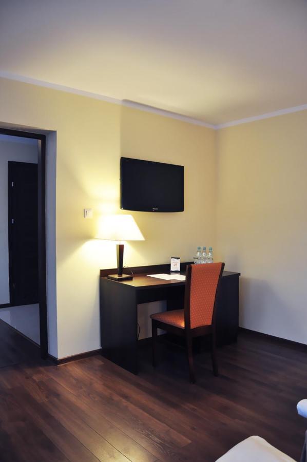 Executive Studio