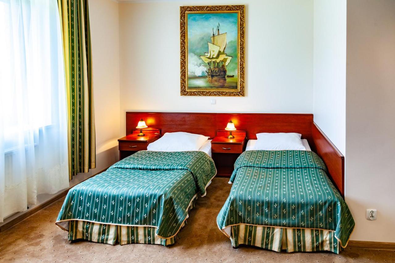 Standard Twin Room Without Balcony