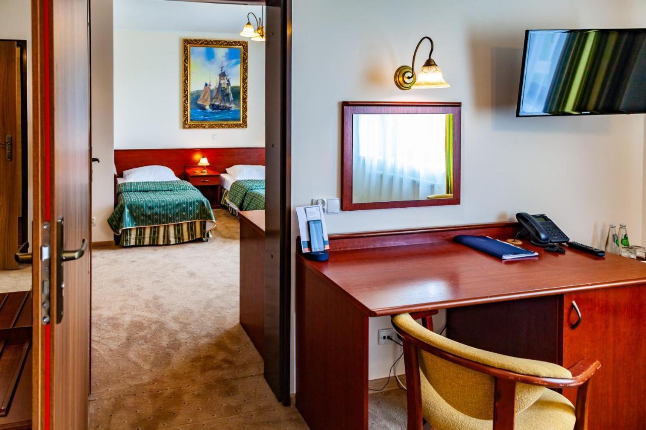 Standard Twin Room Without Balcony
