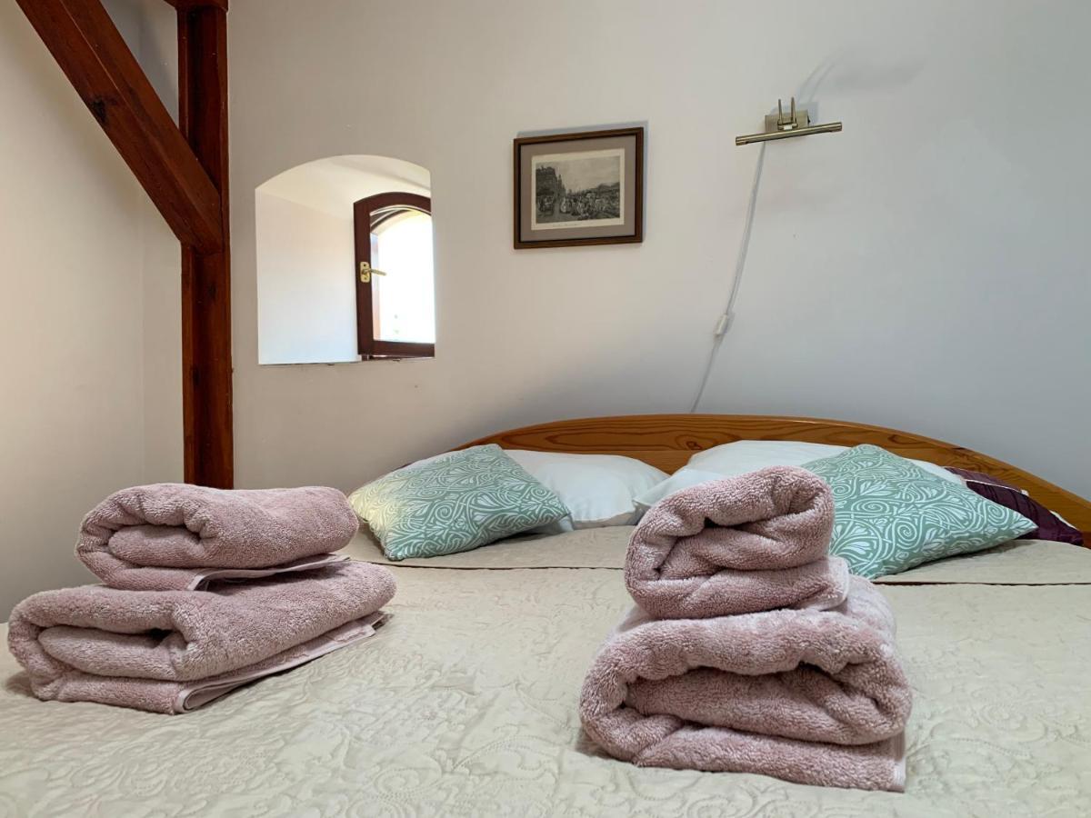 Double Room Private Bathroom