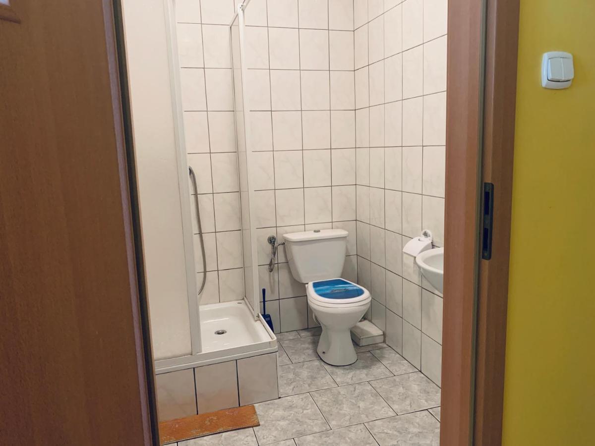 Single Room Private Bathroom