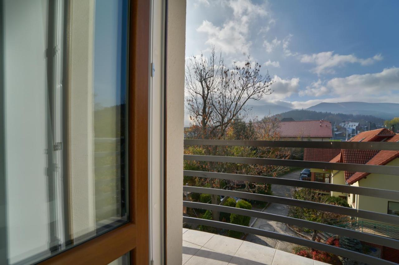 Apartment Mountain View