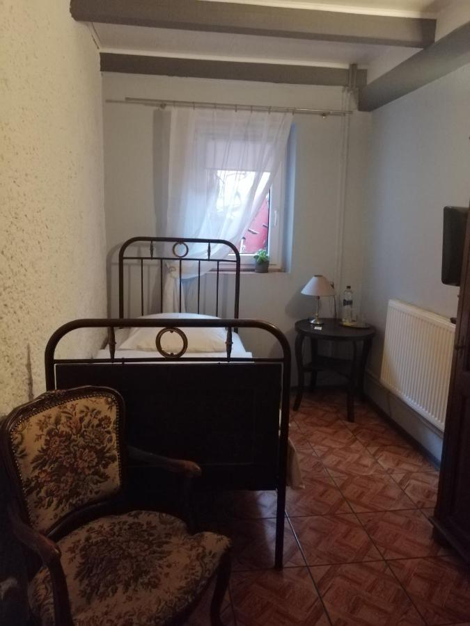 Small Single Room