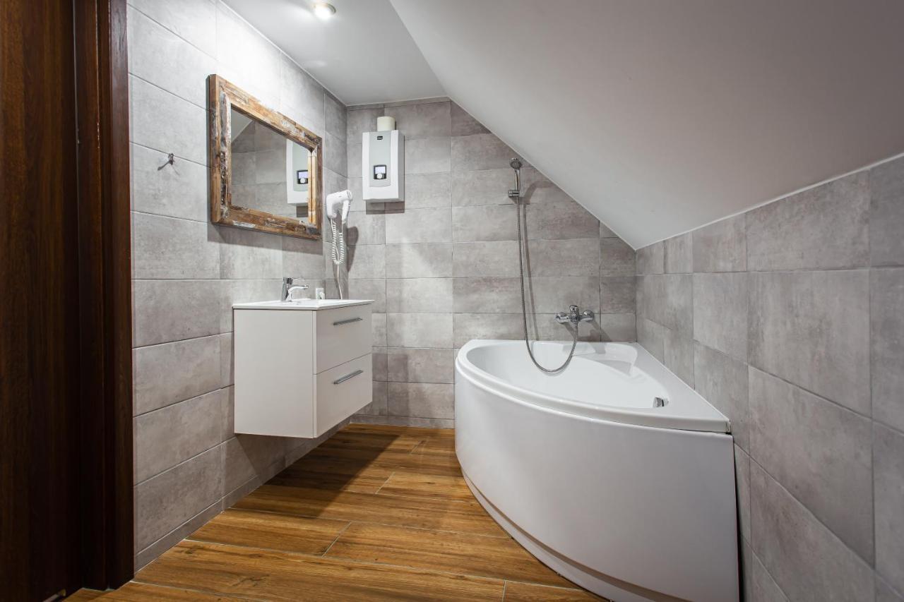 Standard Suite