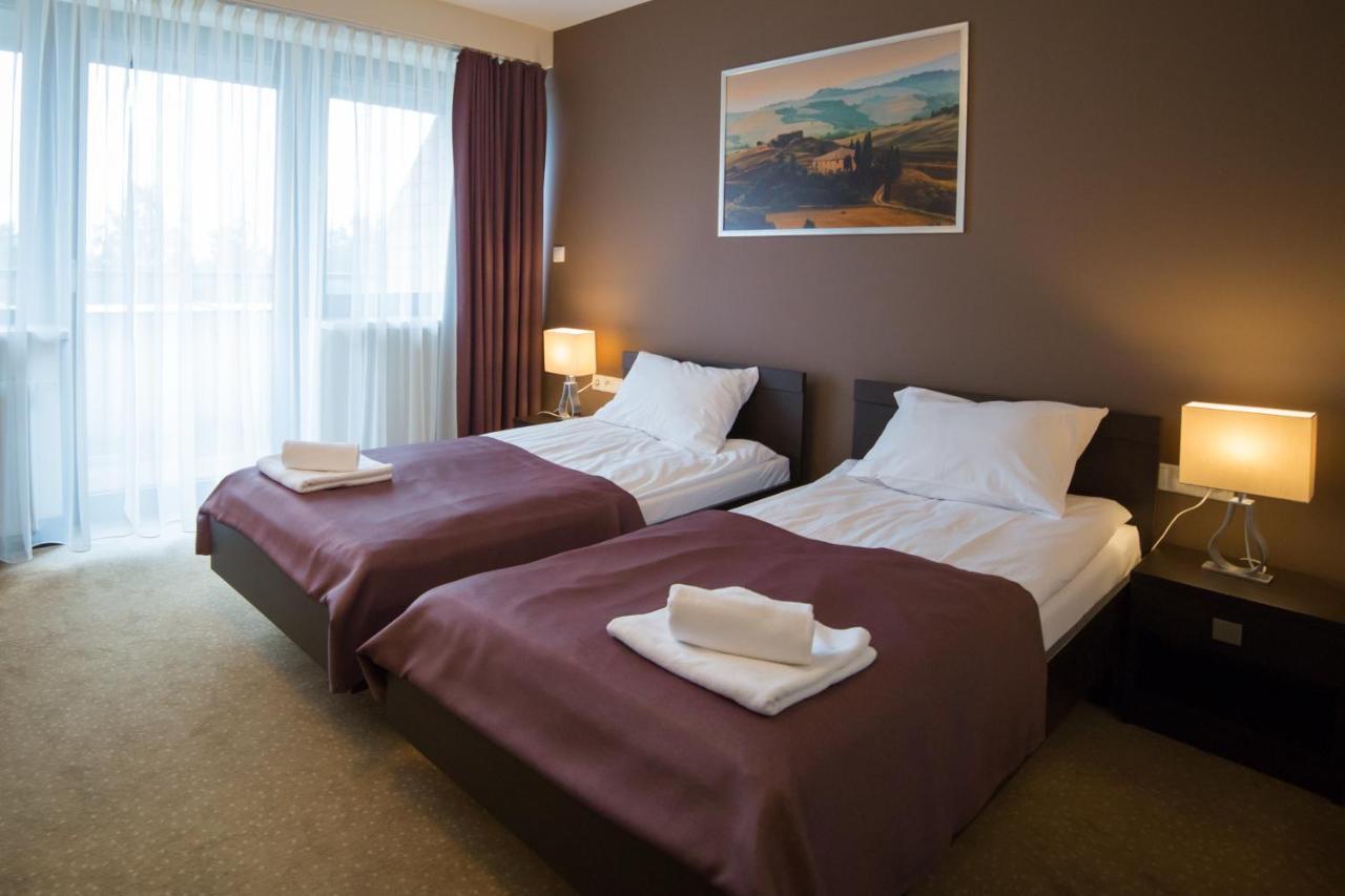 Twin Room,960044281:JPEG