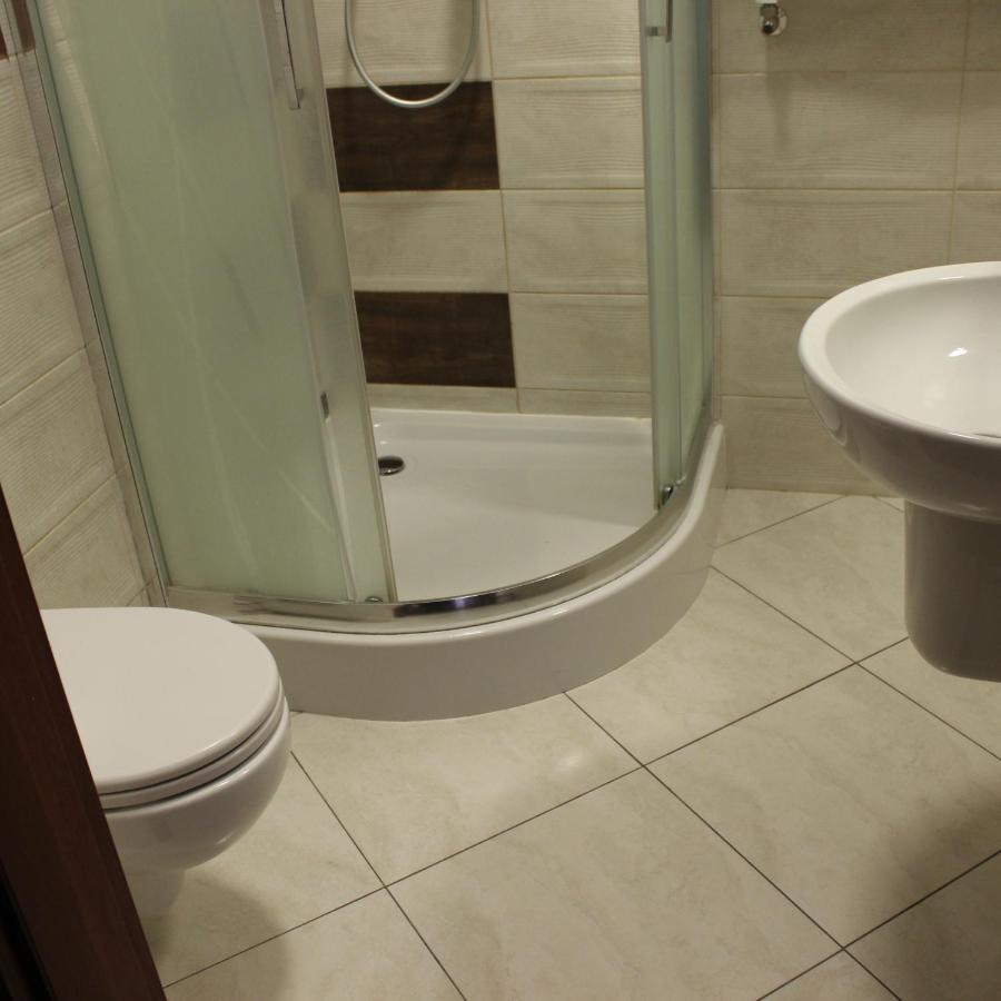 Single Room Private Bathroom