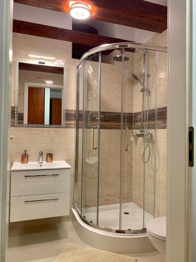 Basic Triple Room