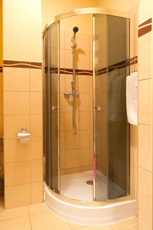 Single Room Private Bathroom