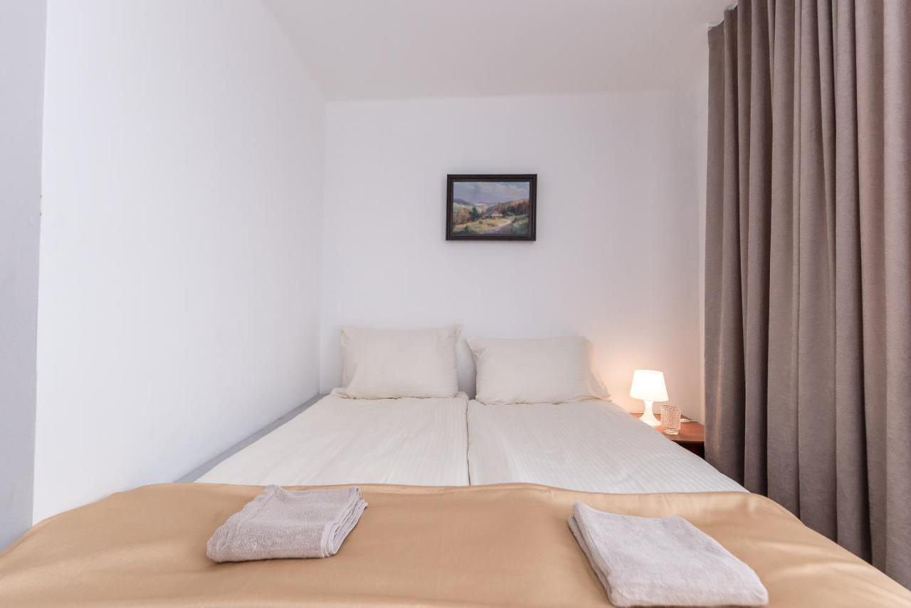 Superior Double or Twin Room Mountain View