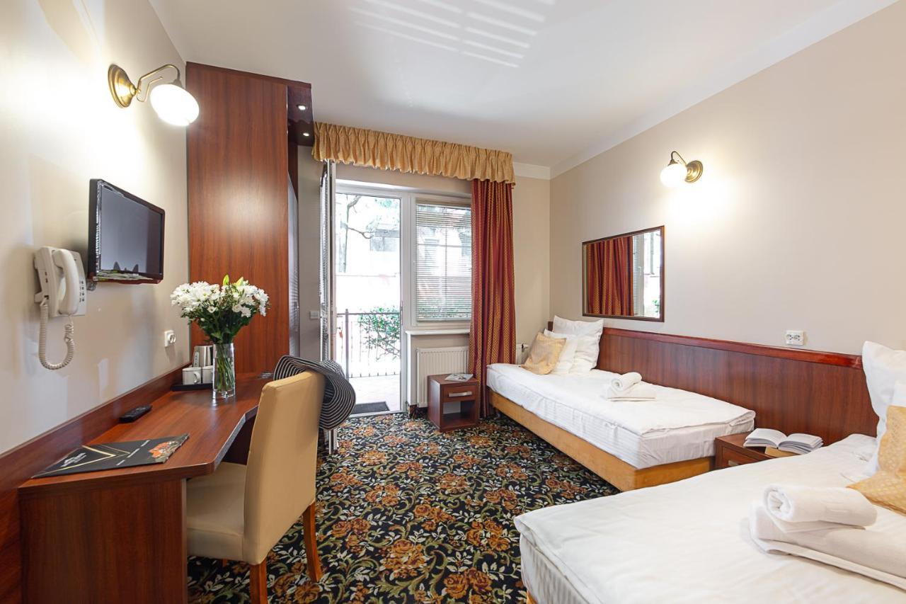 Small Twin Room