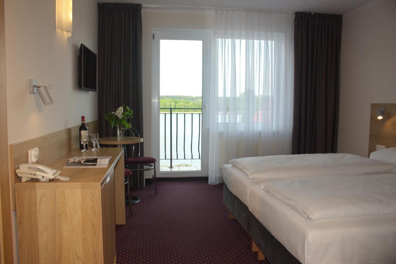 Double or Twin Room Balcony Lake View