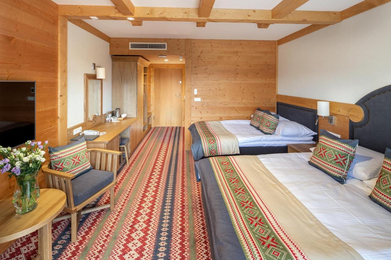 Superior Double Room unlimited access to Terma Bania