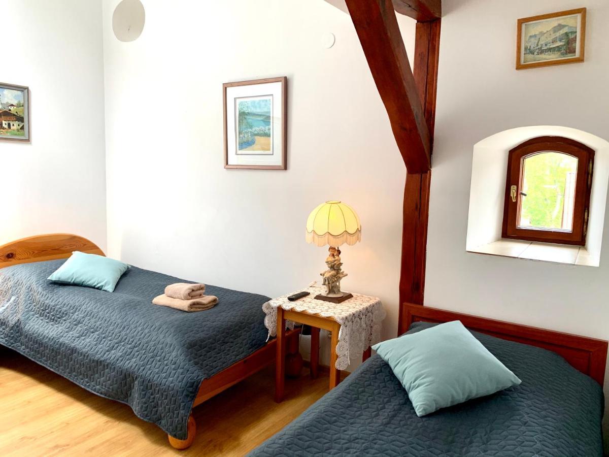 Basic Triple Room