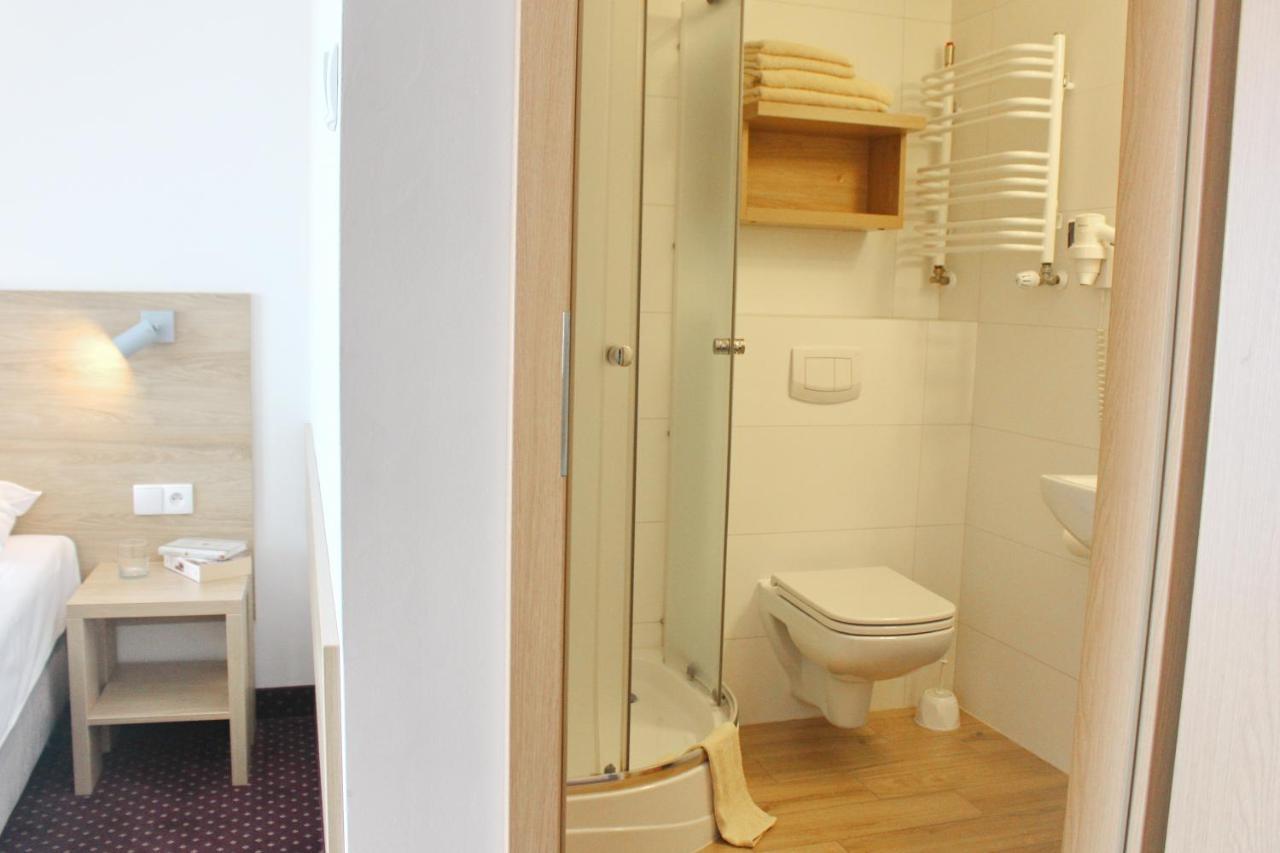 Double or Twin Room Balcony Lake View