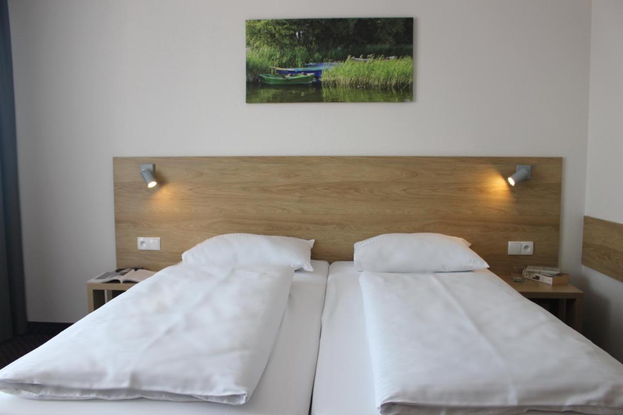 Double or Twin Room Balcony Lake View