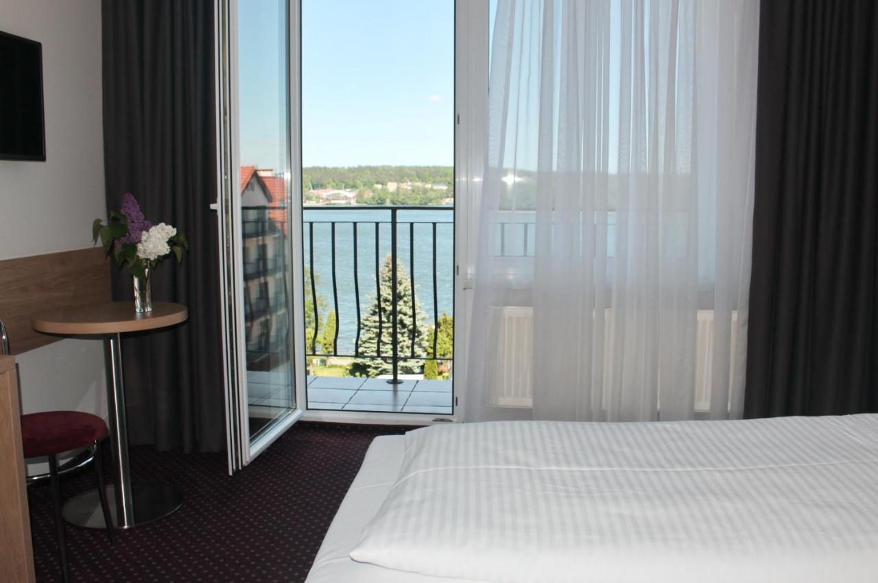 Double or Twin Room Balcony Lake View