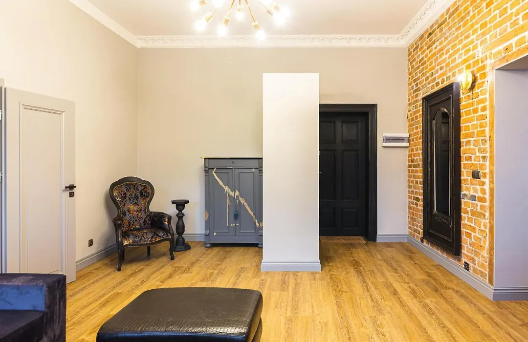Art Premium Apart-1