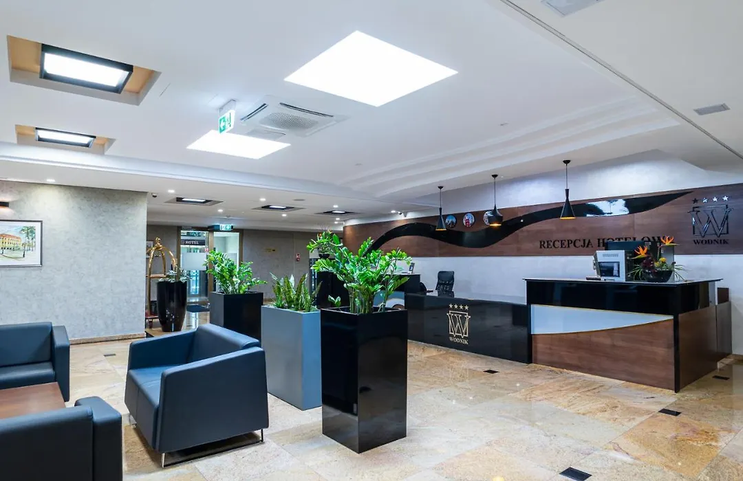 Hotel Wodnik-1