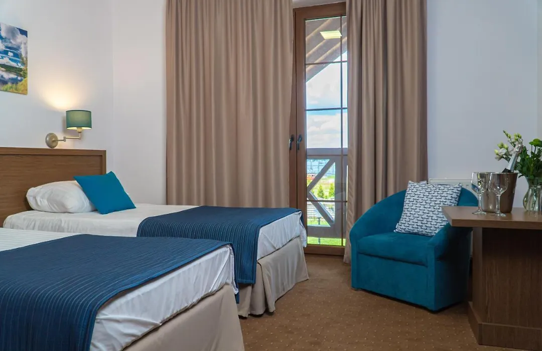 Hotel Cicha Woda Nieporet-1