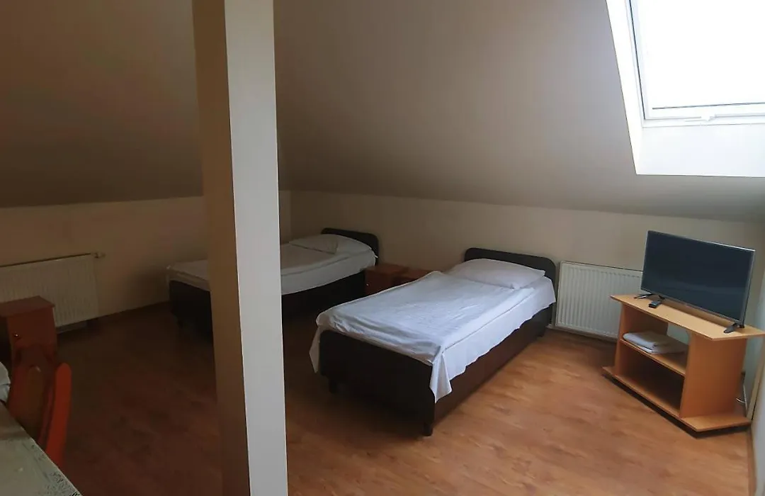 Hotel E7-1