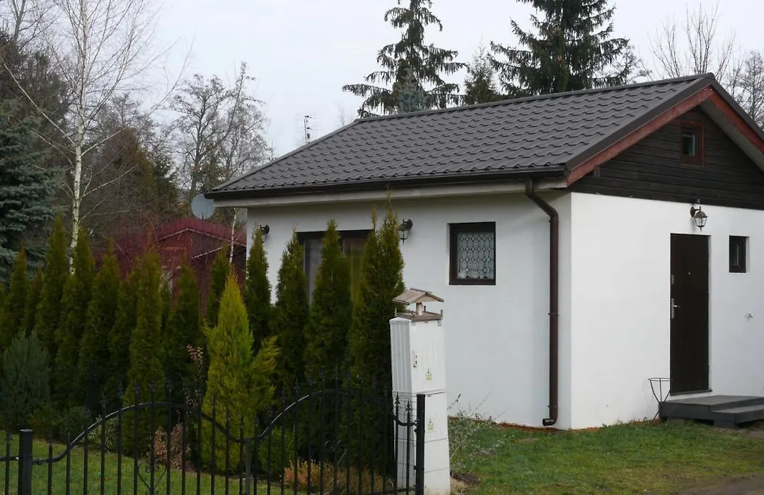 Domek nad jeziorem-1