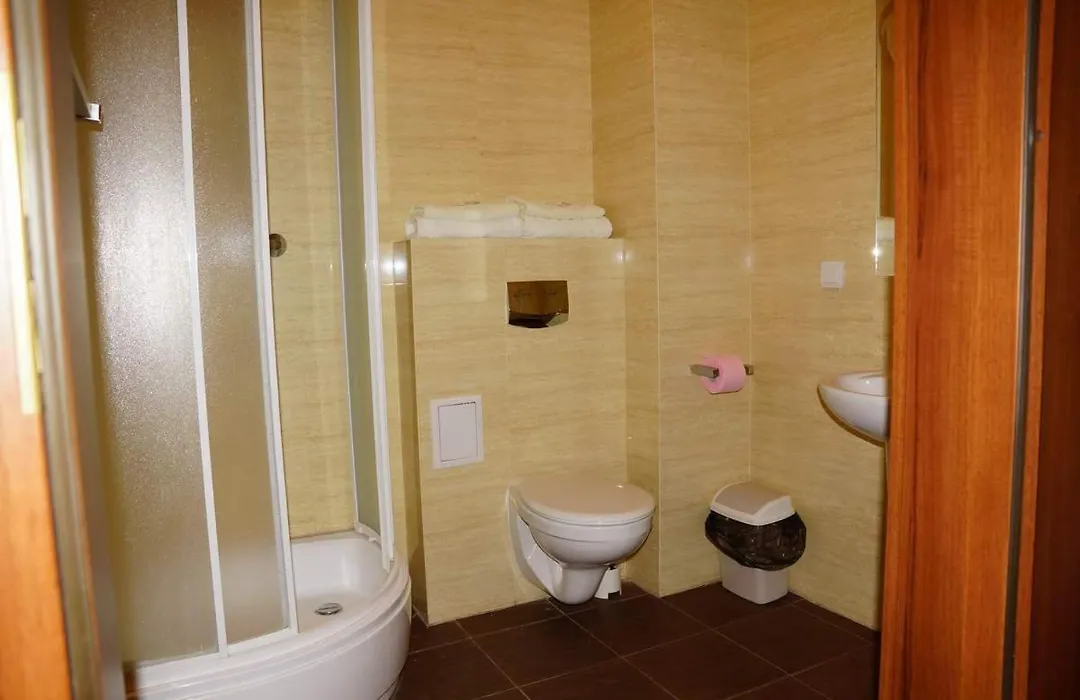 Hotel Skarpa-1