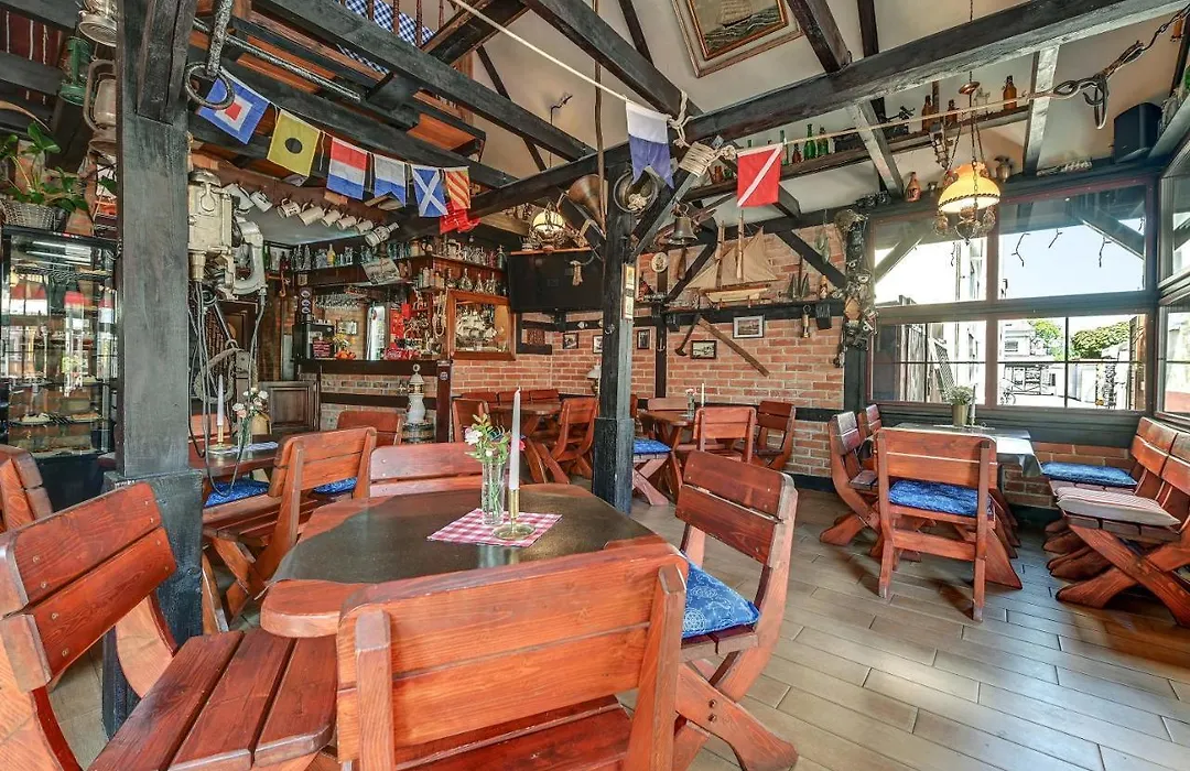 Villa & Restaurant Admiral Nelson-1