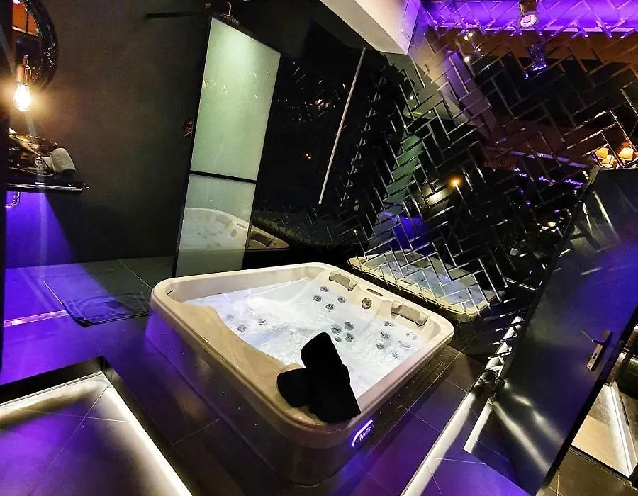 Hotel Ramka & Restaurant & Wine Bar-1