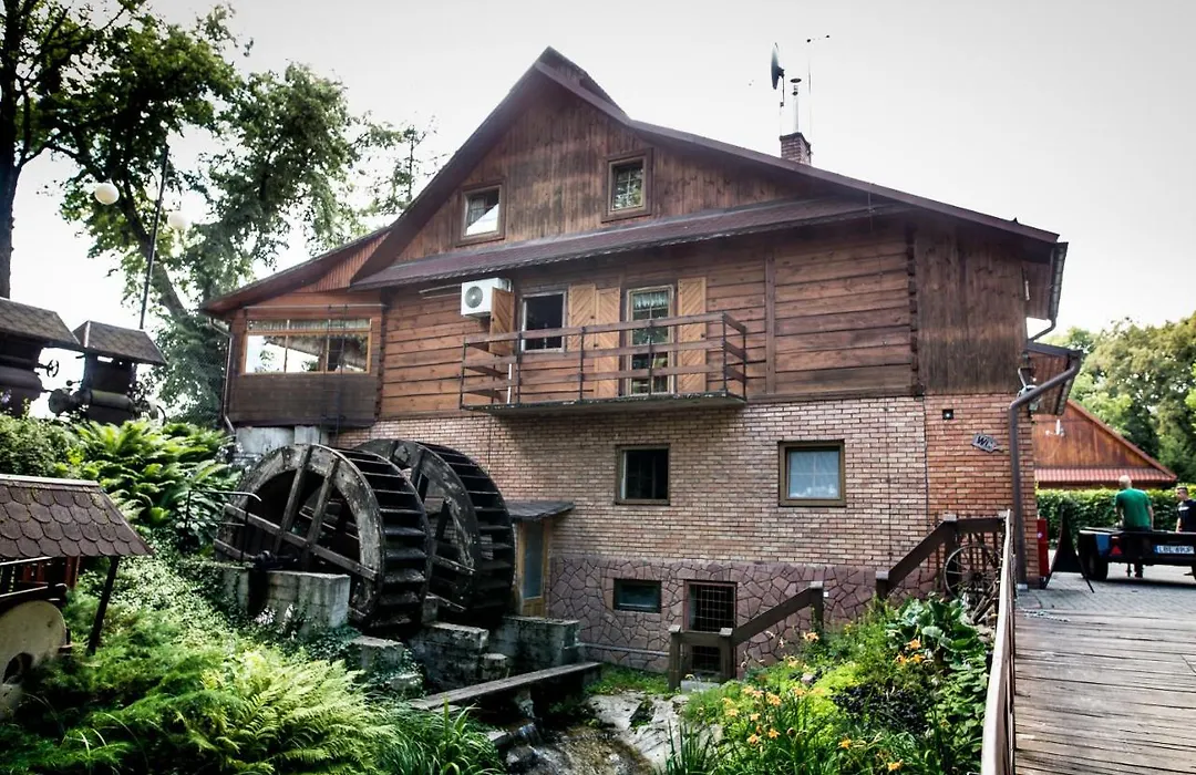 Karczma Regionalna Młyn-1