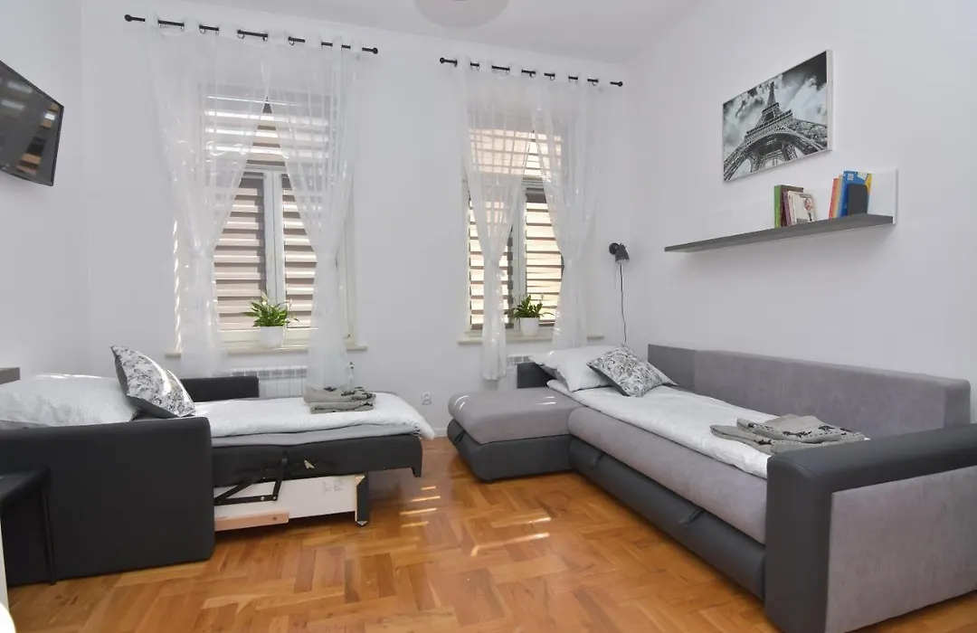 Studio Sanowa-1