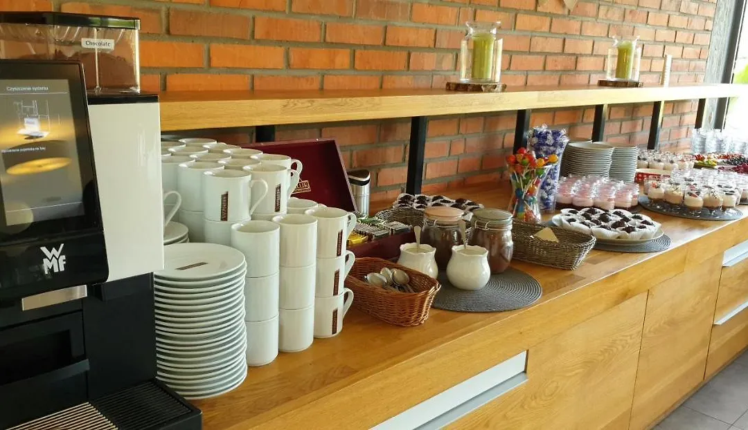 Hotel Stara Stajnia-1
