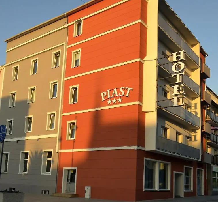 Hotel Piast-1