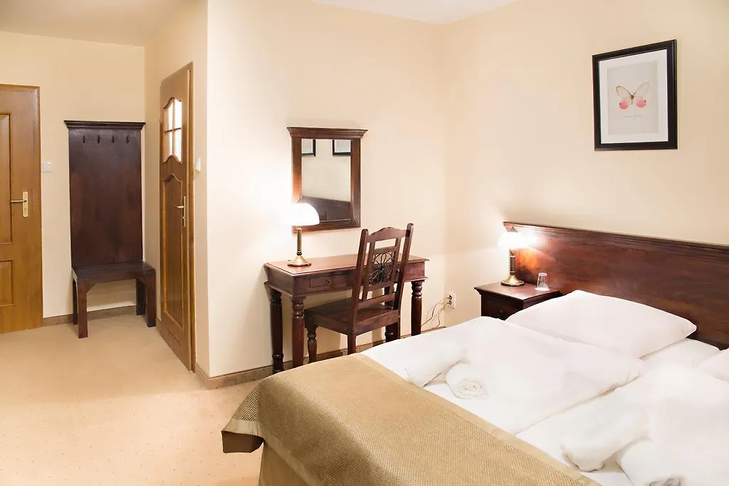 Hotel Carmen-1