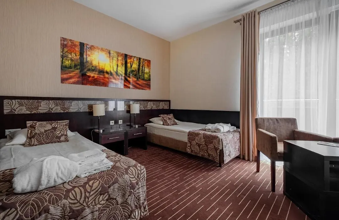 Hotel Uroczysko-1