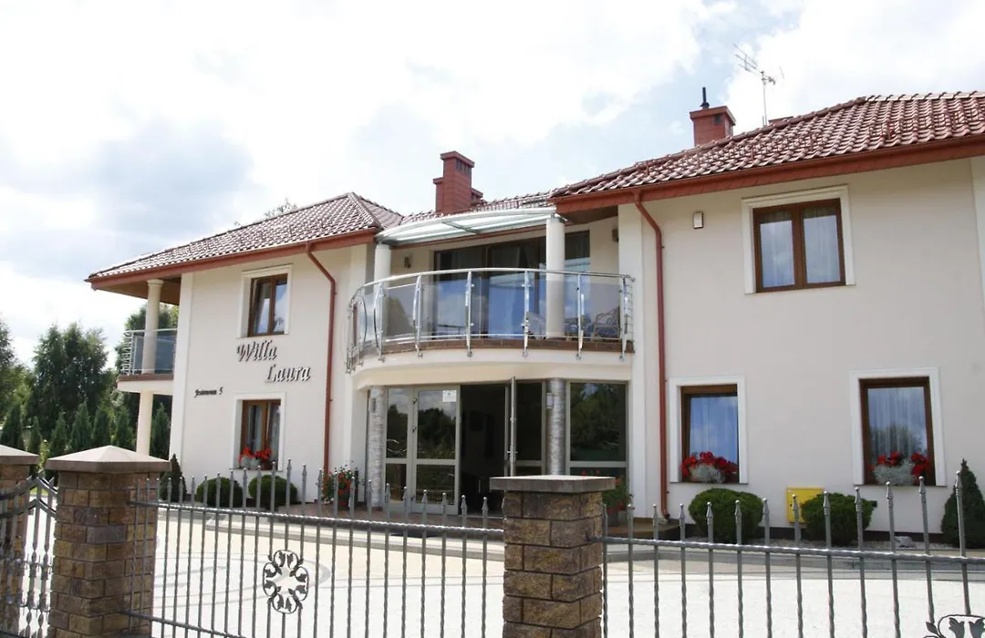 Willa Laura Rowy - Apartamenty nad morzem-1