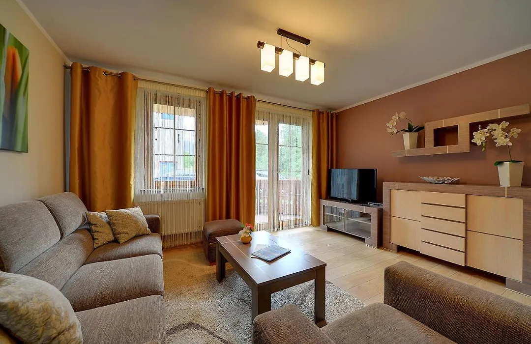 Nowoczesne Apartamenty Sun Seasons 24 w Karpaczu z Parkingiem by Noclegi Renters-1