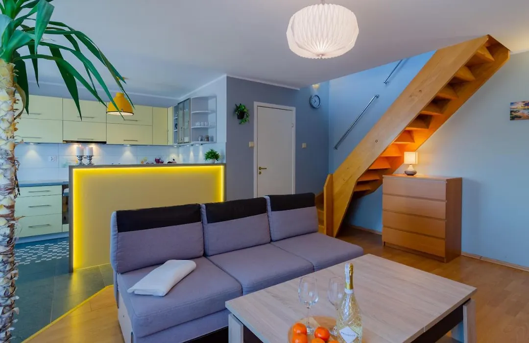 Holiday Home Neptun 12 dwupoziomowy, 2 łazienki, 2 sypialnie, balkon-1