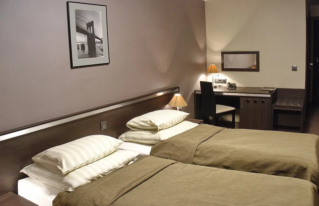Hotel Ikar-1