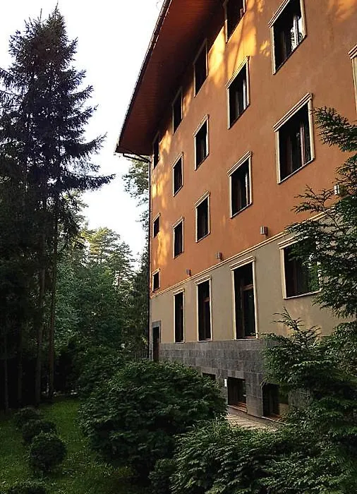 Hotel NECKO w Augustowie-1