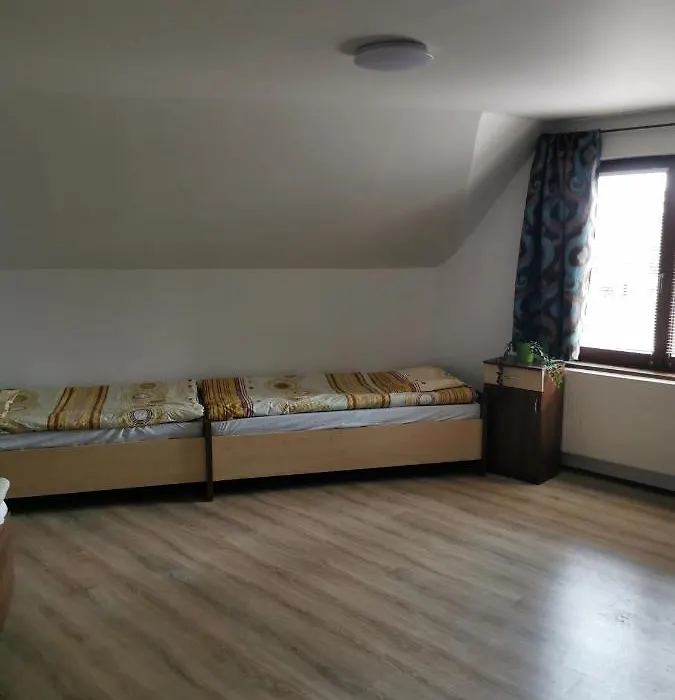 Noclegi Piotrków Tryb-1